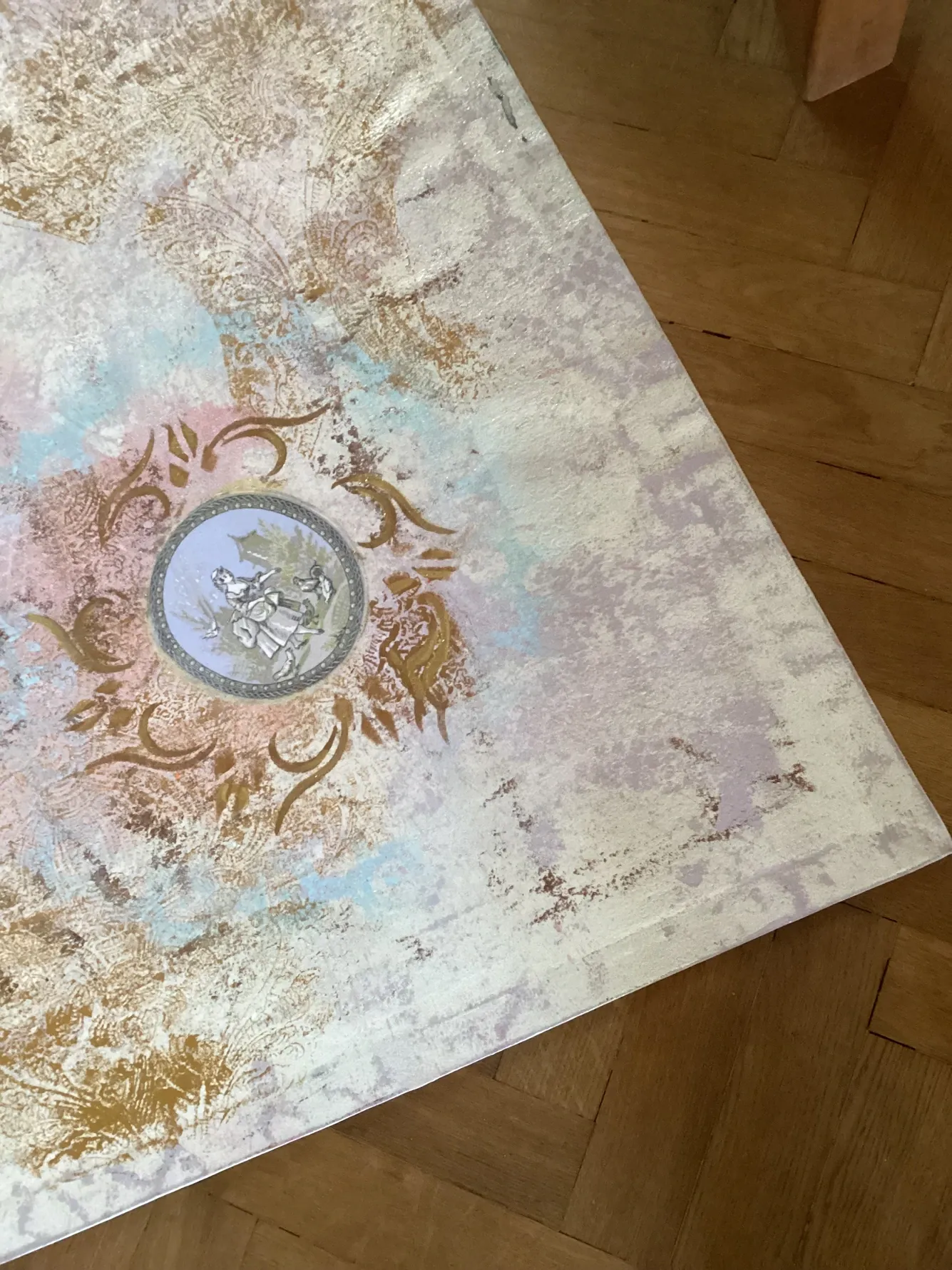 Dining room – Floorcloth von Suleika Ulmen, 350 × 170 cm