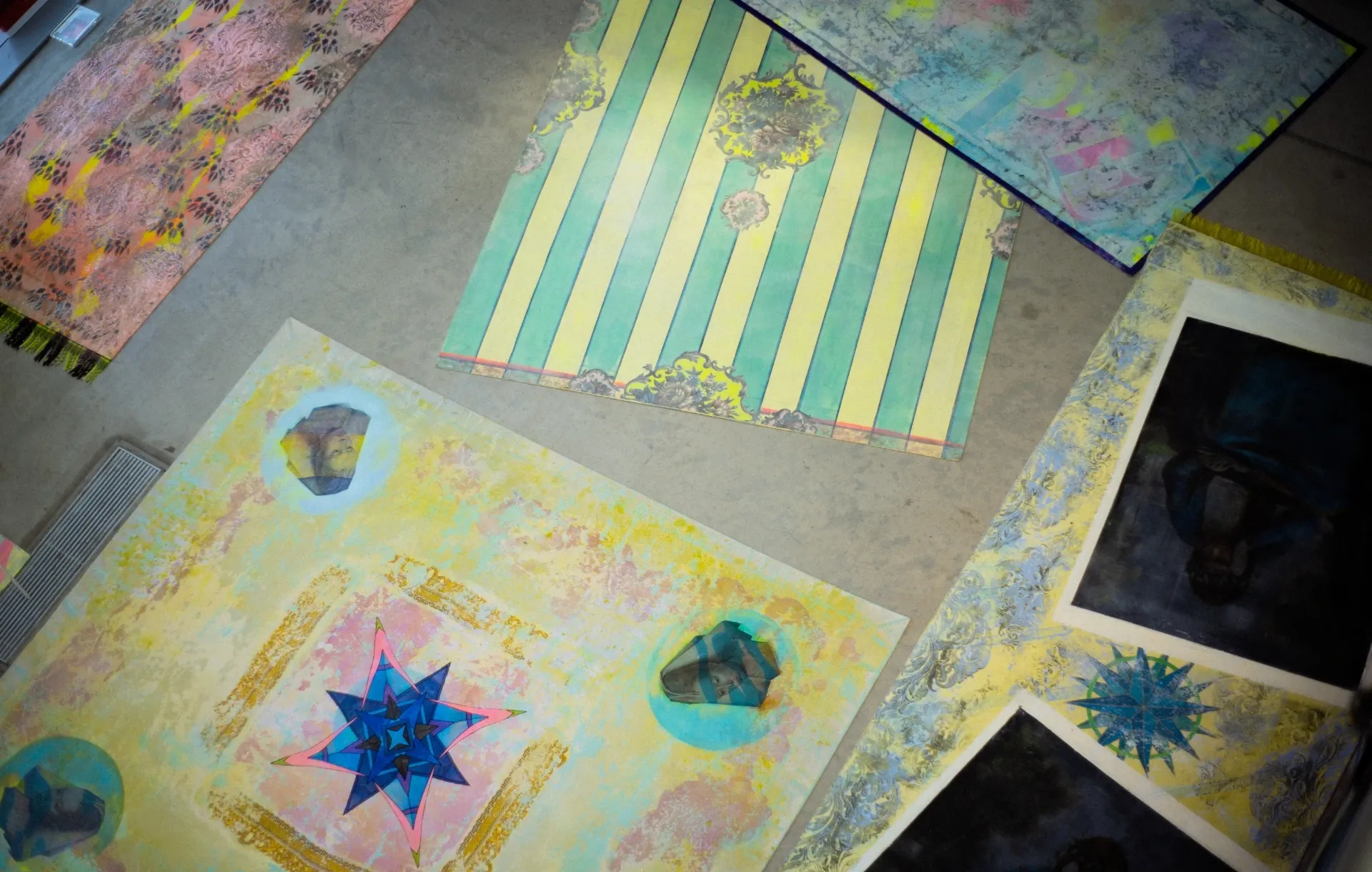 Floorcloth-Installation von Suleika Ulmen