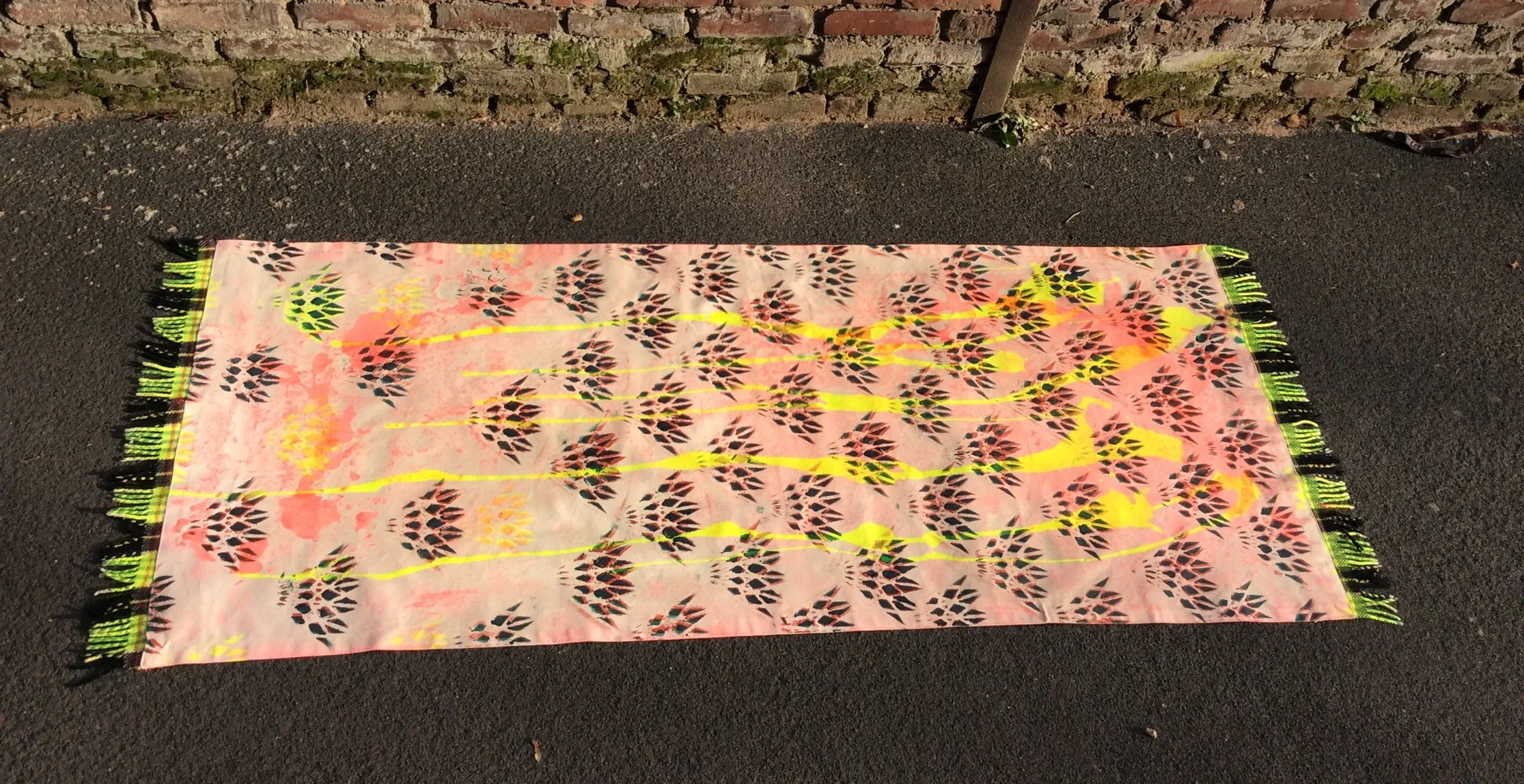 Pellicano – Floorcloth von Suleika Ulmen, 84 × 185 cm